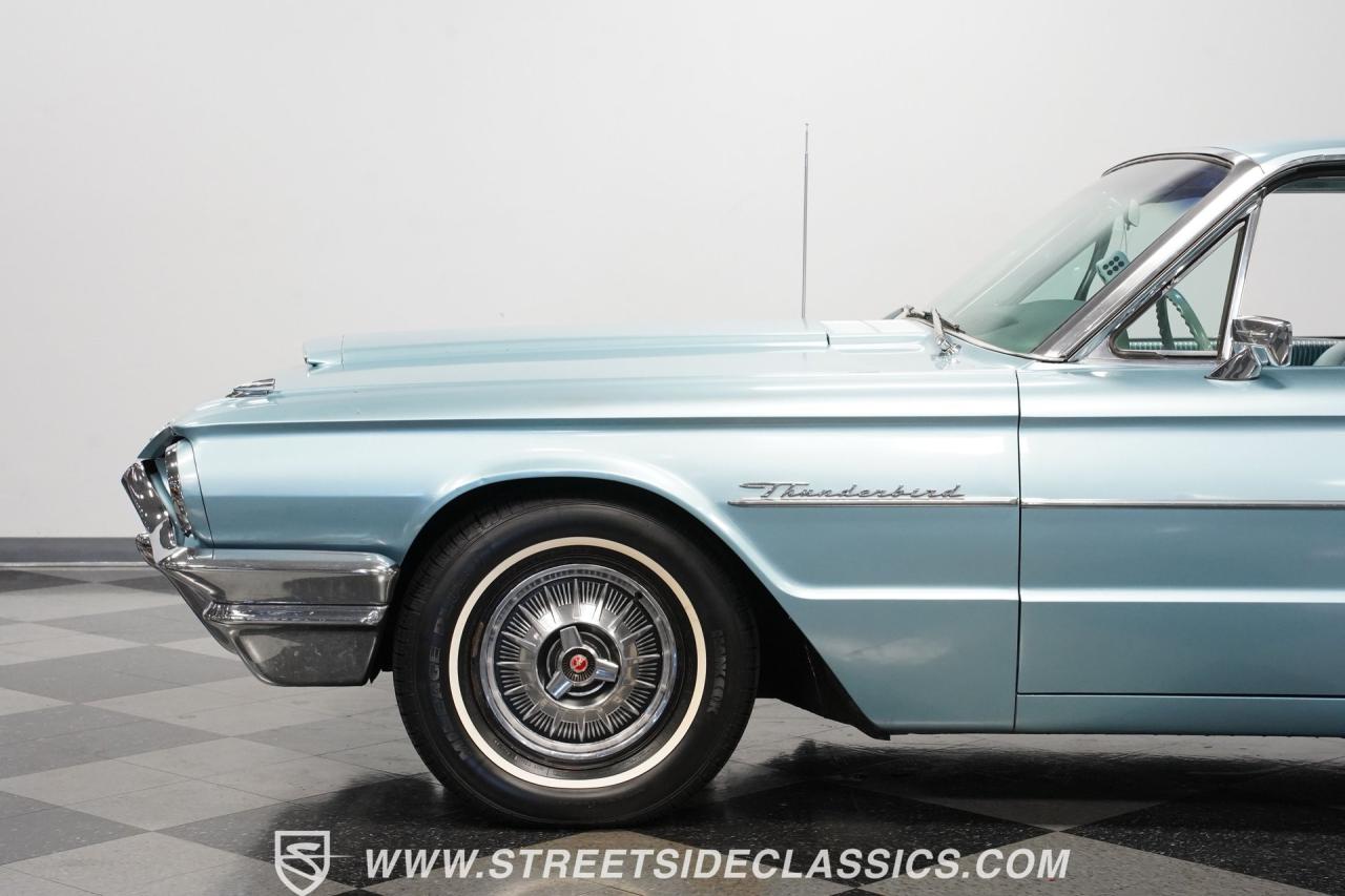 1964 Ford Thunderbird