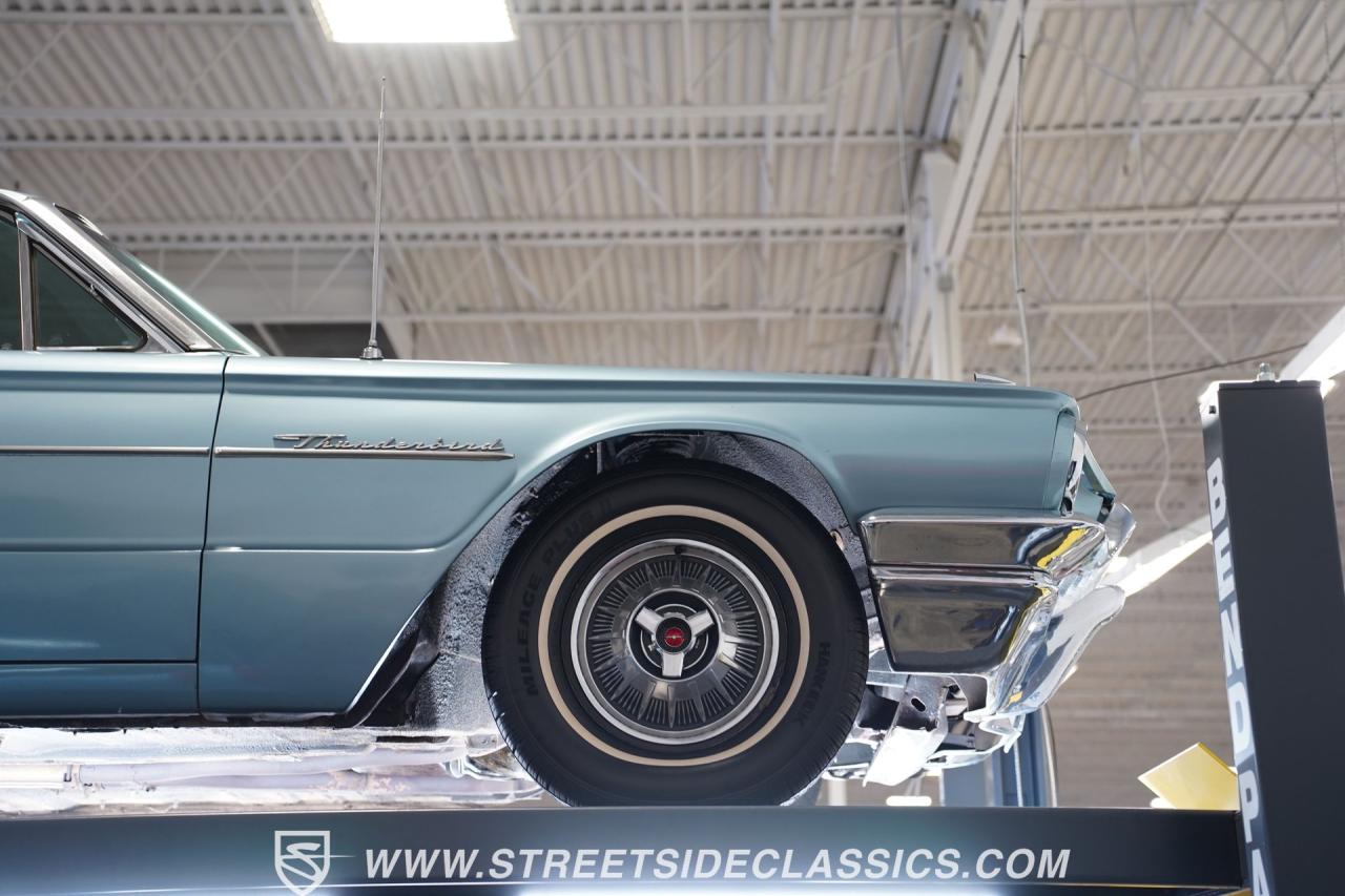 1964 Ford Thunderbird