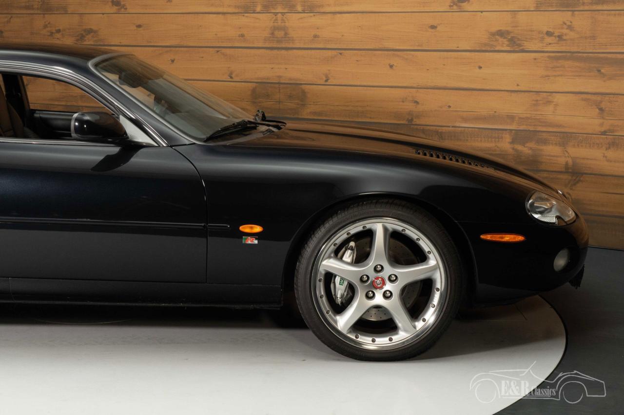 2003 Jaguar XKR