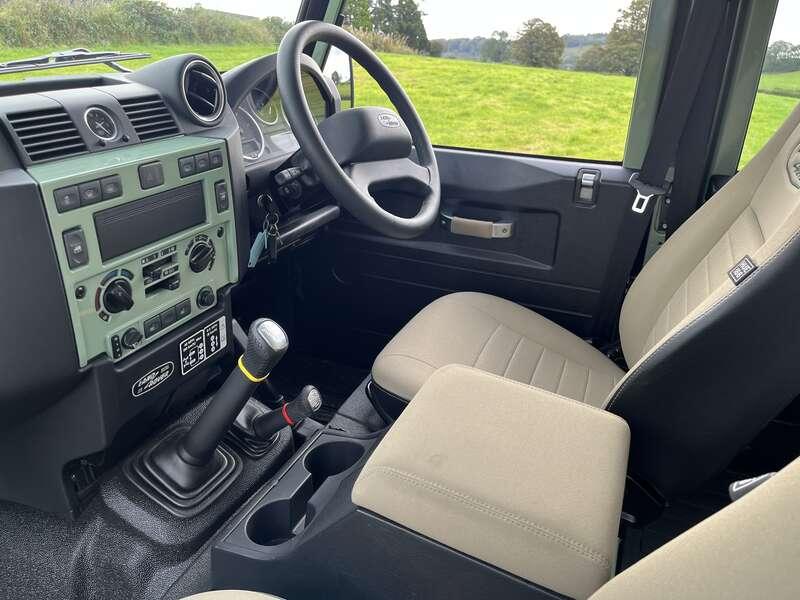 2016 Land Rover DEFENDER STATION WAGON