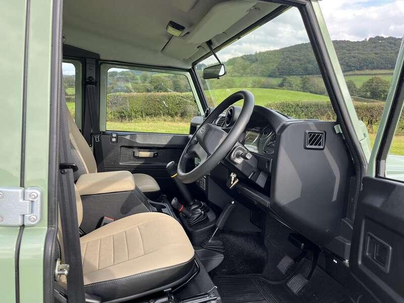 2016 Land Rover DEFENDER STATION WAGON