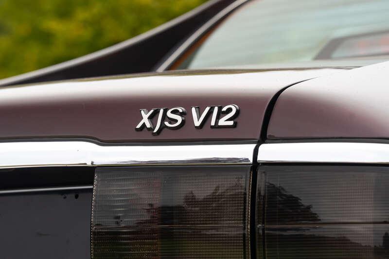 1993 Jaguar XJS V12 6.0-LITRE INSIGNIA COUP&Eacute;