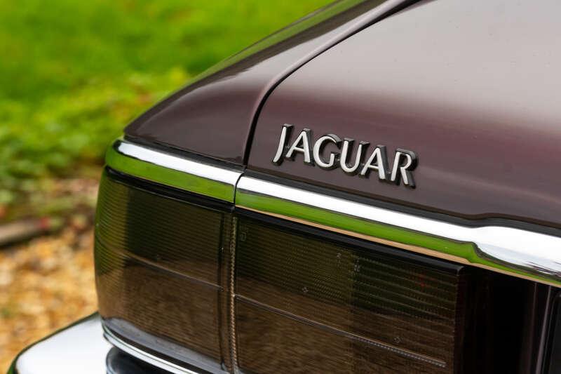 1993 Jaguar XJS V12 6.0-LITRE INSIGNIA COUP&Eacute;