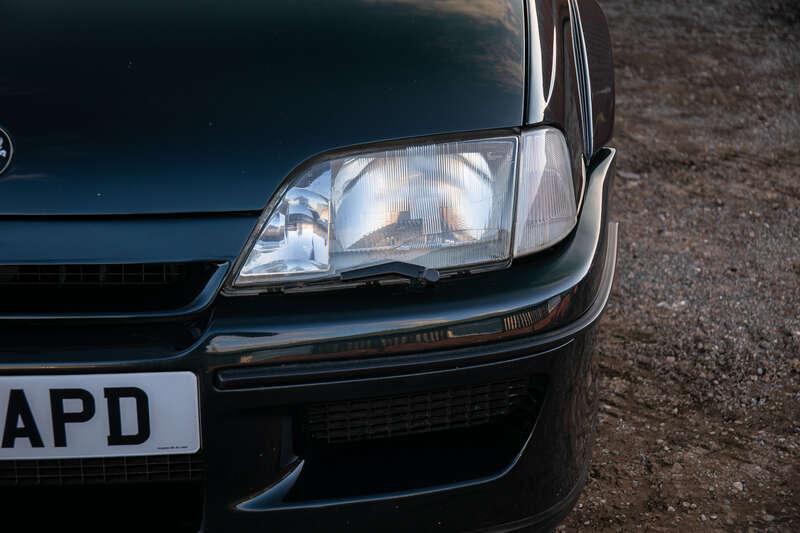 1993 Vauxhall LOTUS CARLTON