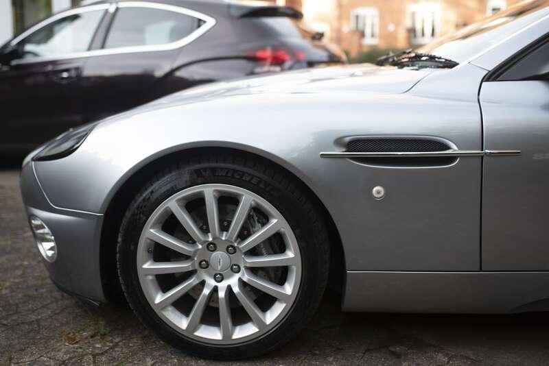 2003 Aston Martin V12 VANQUISH