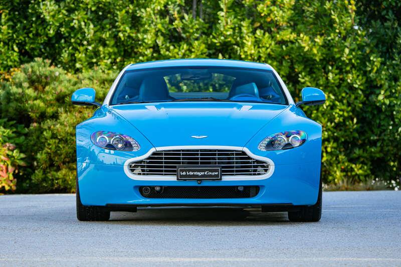 2011 Aston Martin V8 Vantage