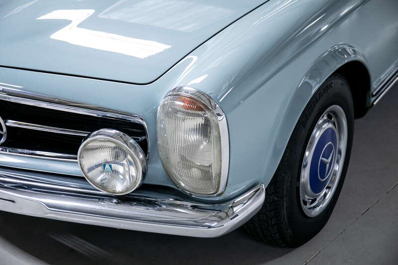 1966 Mercedes - Benz 230SL