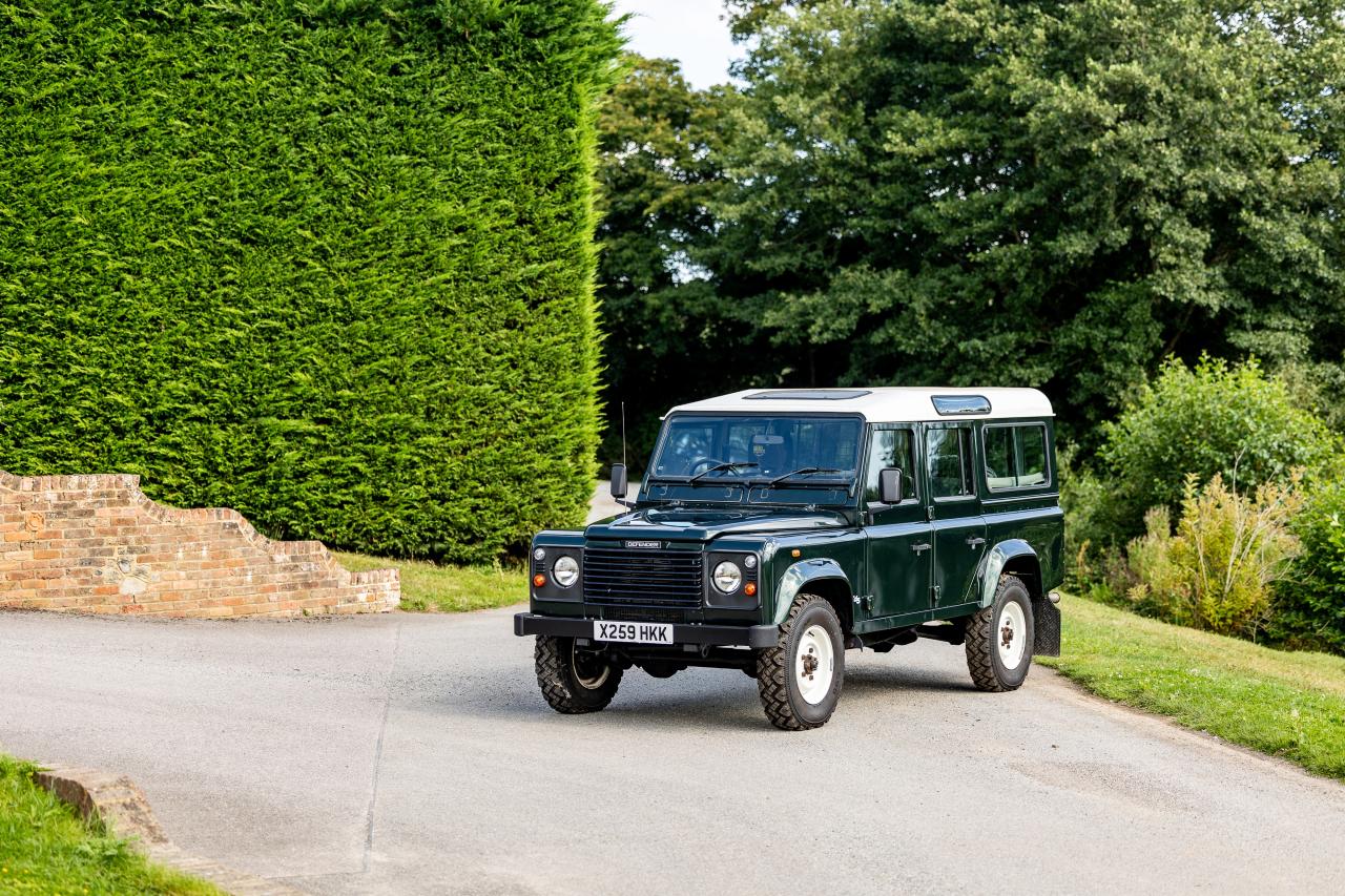 2000 Land Rover Defender 110 County TD5