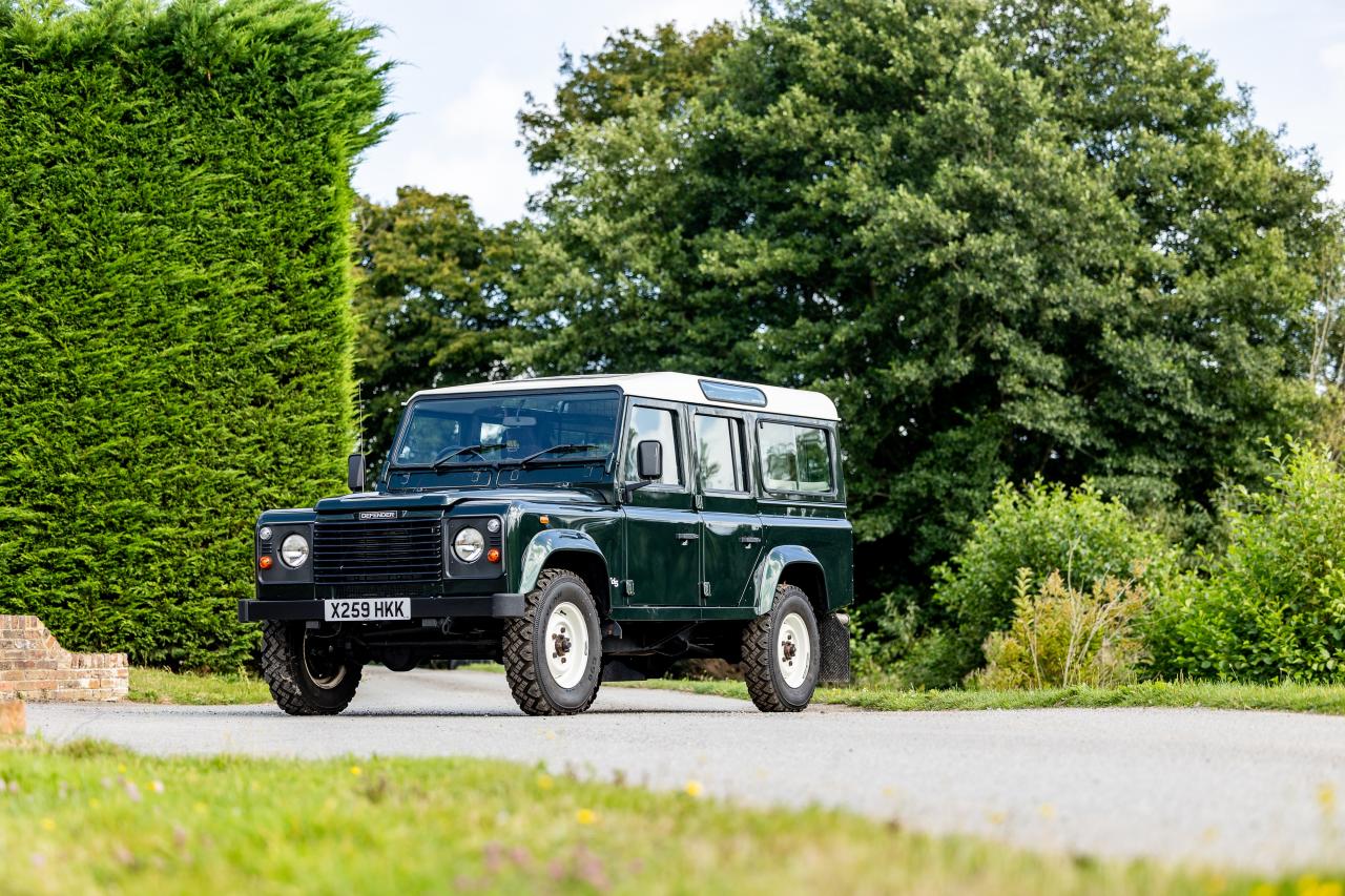 2000 Land Rover Defender 110 County TD5