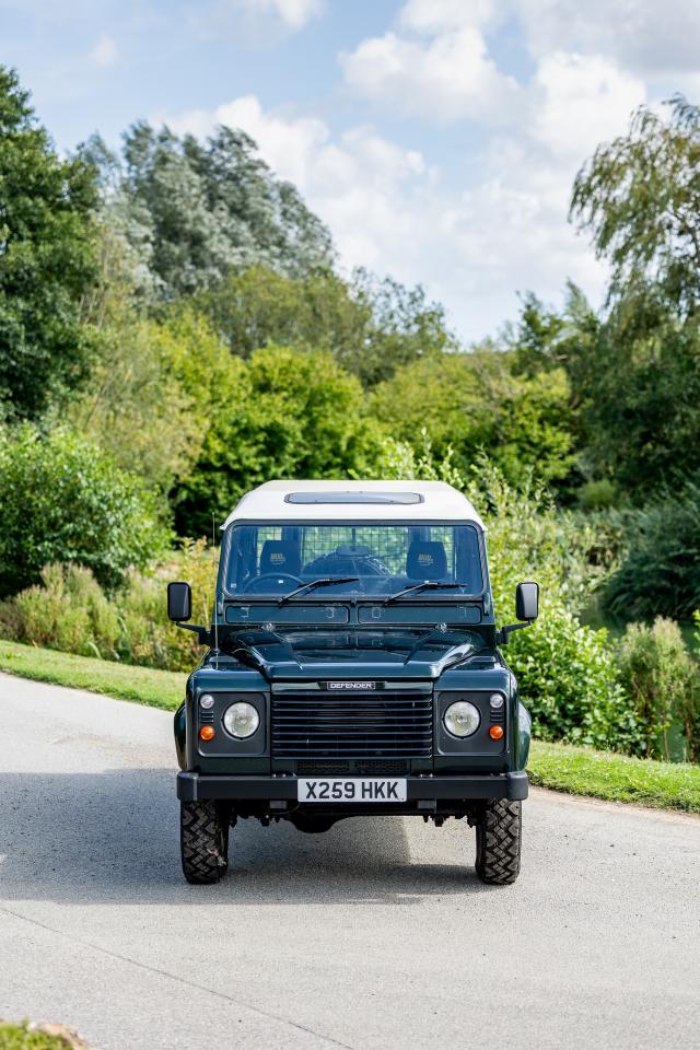 2000 Land Rover Defender 110 County TD5