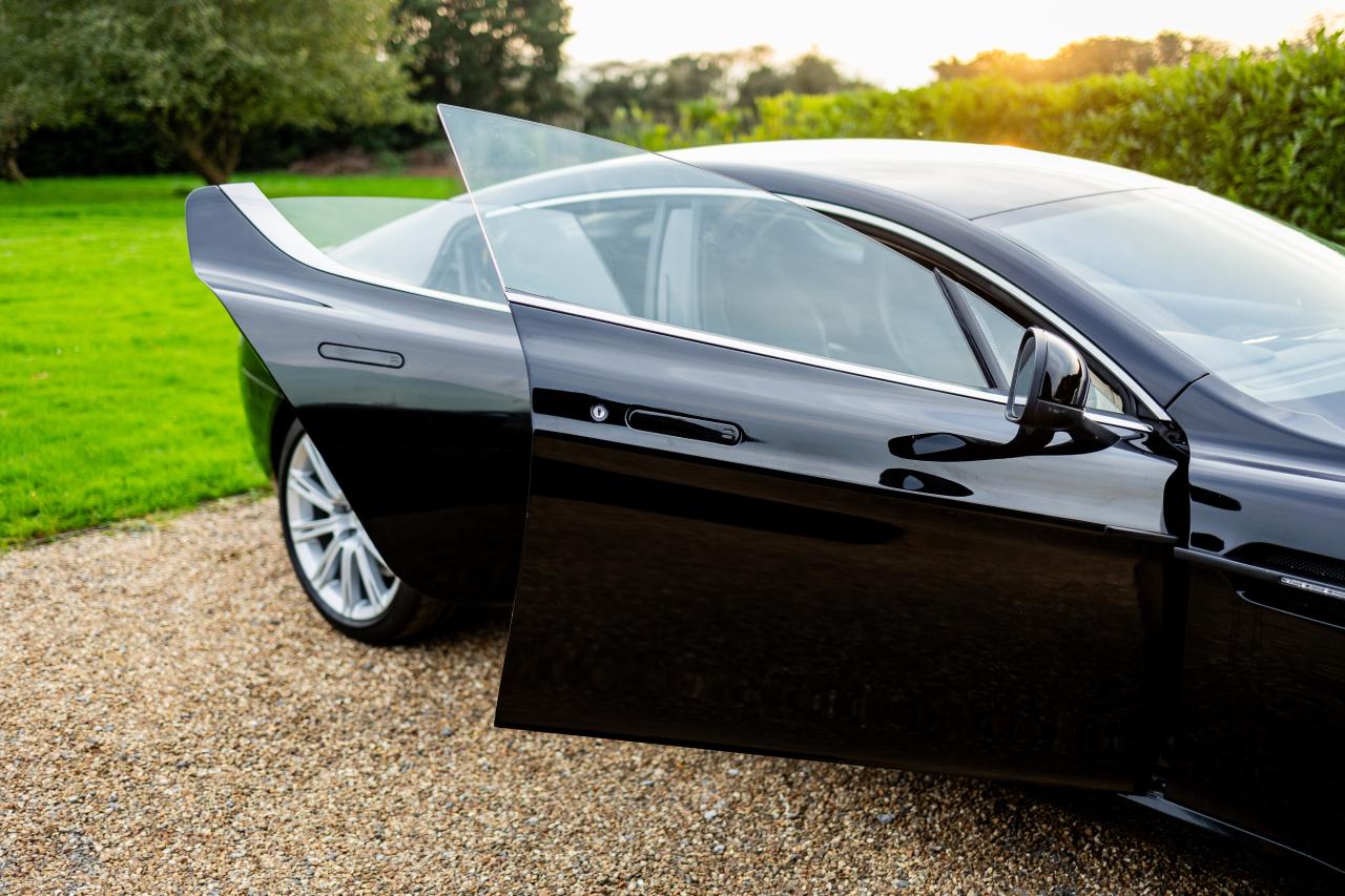 2012 Aston Martin RAPIDE