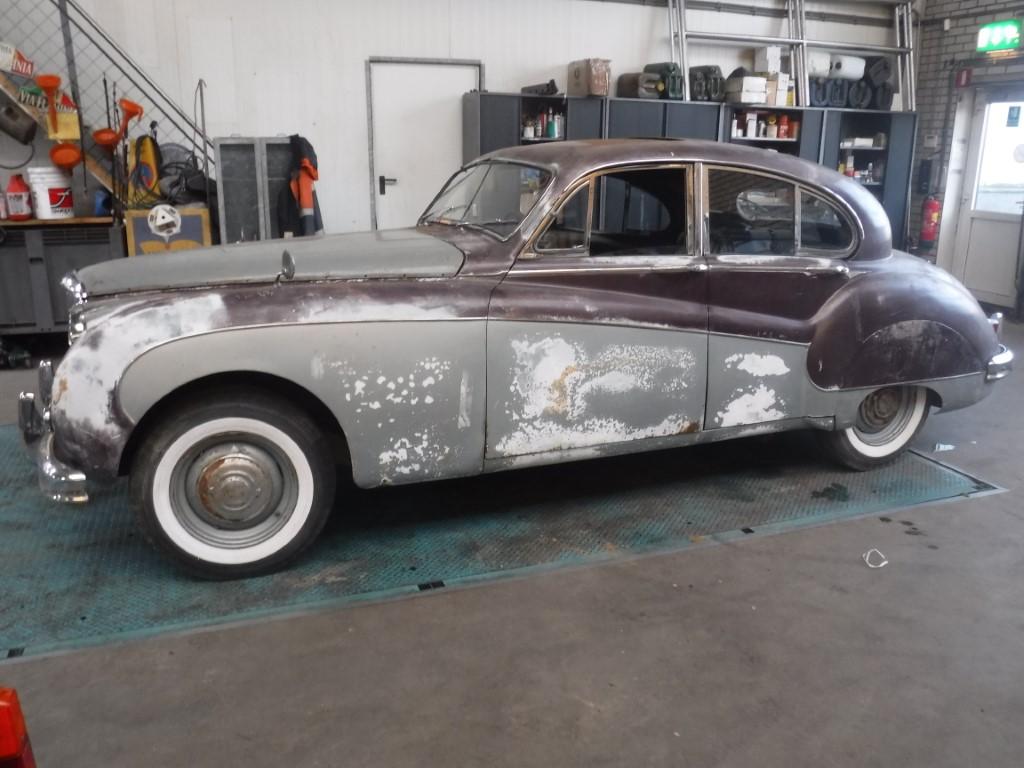 1957 Jaguar MK8 to restore