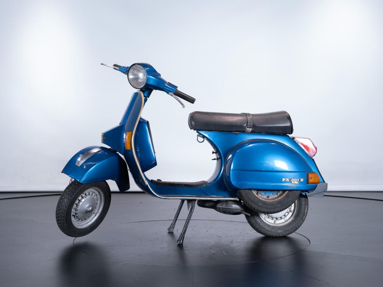 1984 Piaggio VESPA P200 E