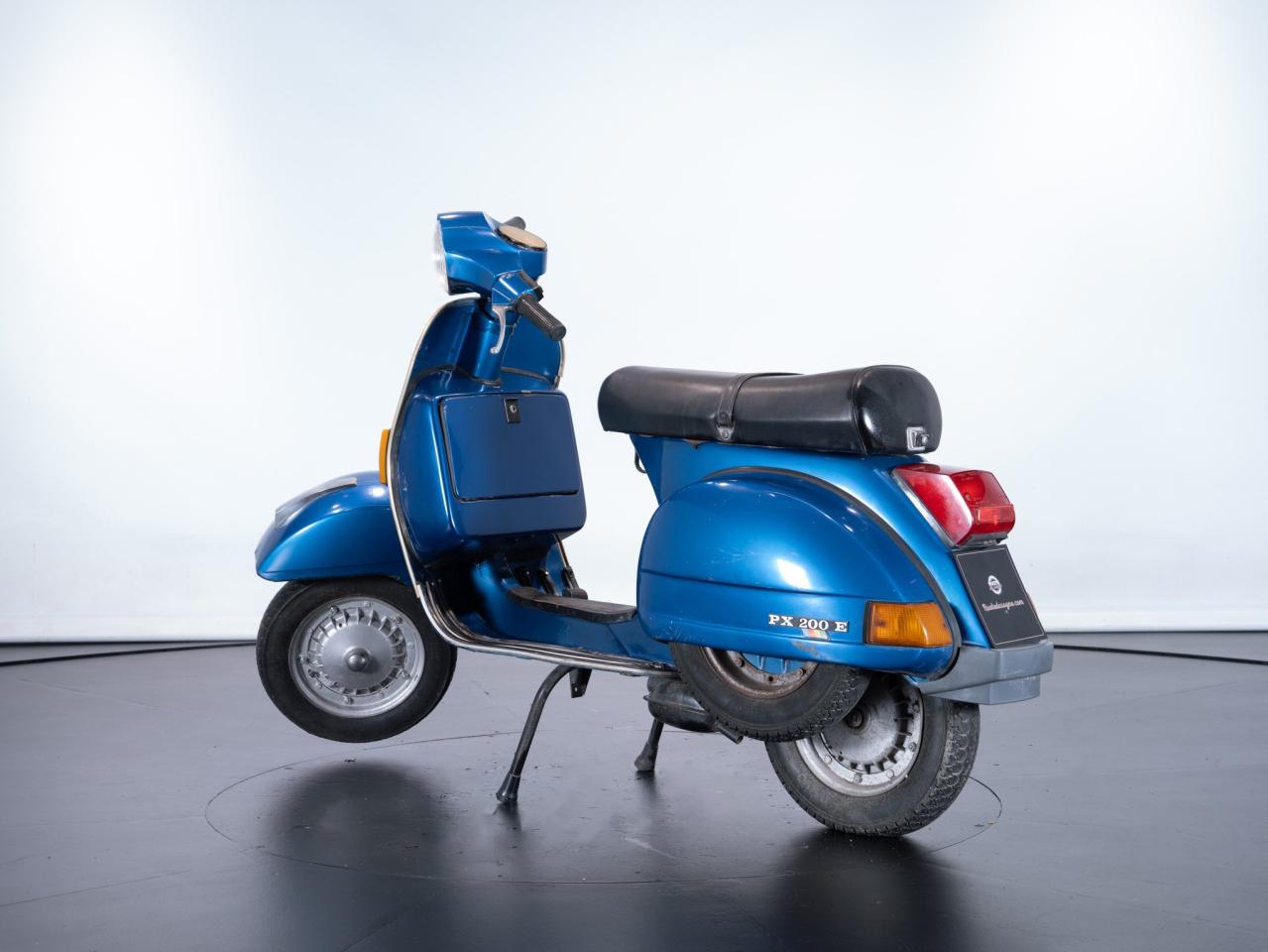 1984 Piaggio VESPA P200 E