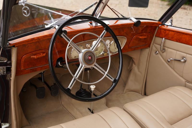 1939 Mercedes - Benz 320 Cabriolet B