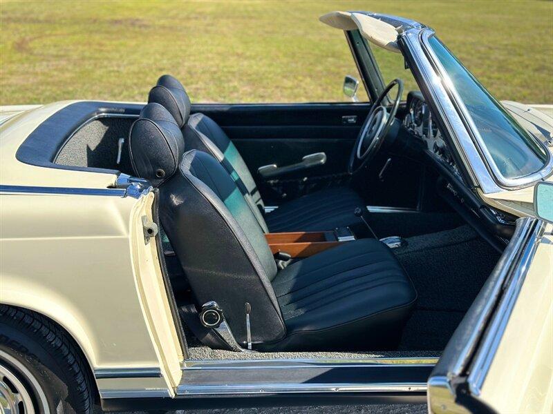 1971 Mercedes - Benz SL-Class