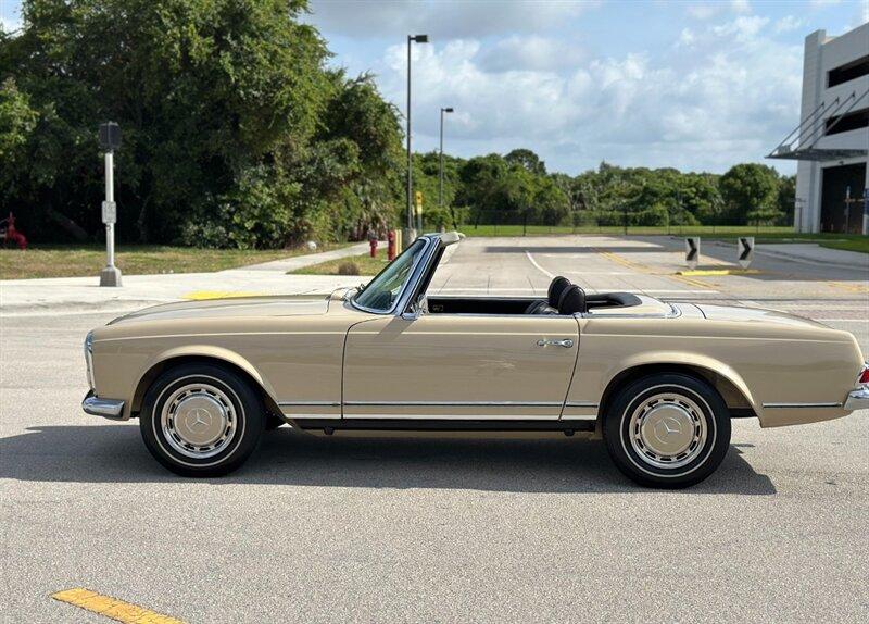 1968 Mercedes - Benz 280SL