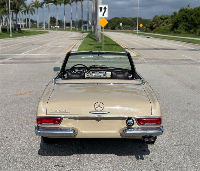 1968 Mercedes - Benz 280SL