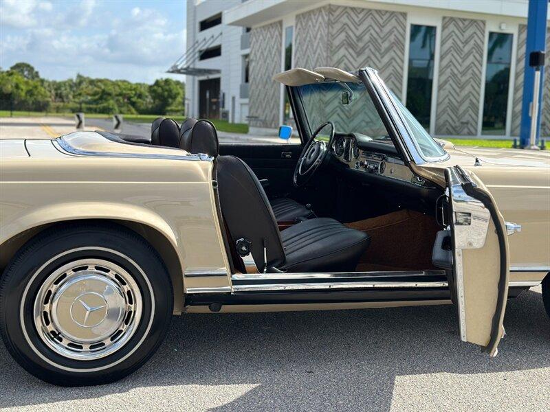 1968 Mercedes - Benz 280SL