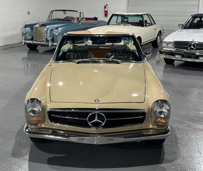 1968 Mercedes - Benz 280SL