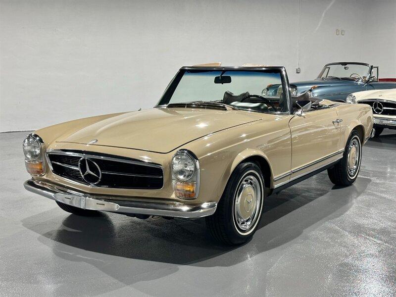 1968 Mercedes - Benz 280SL