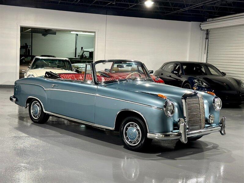 1958 Mercedes - Benz 220S