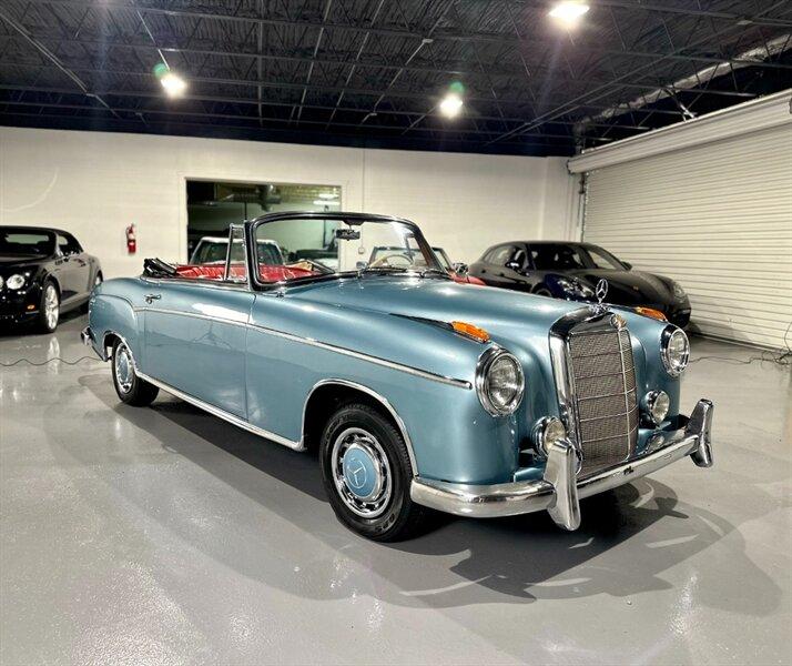 1958 Mercedes - Benz 220S