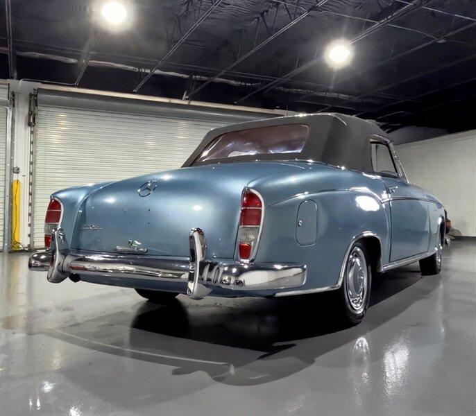 1958 Mercedes - Benz 220S