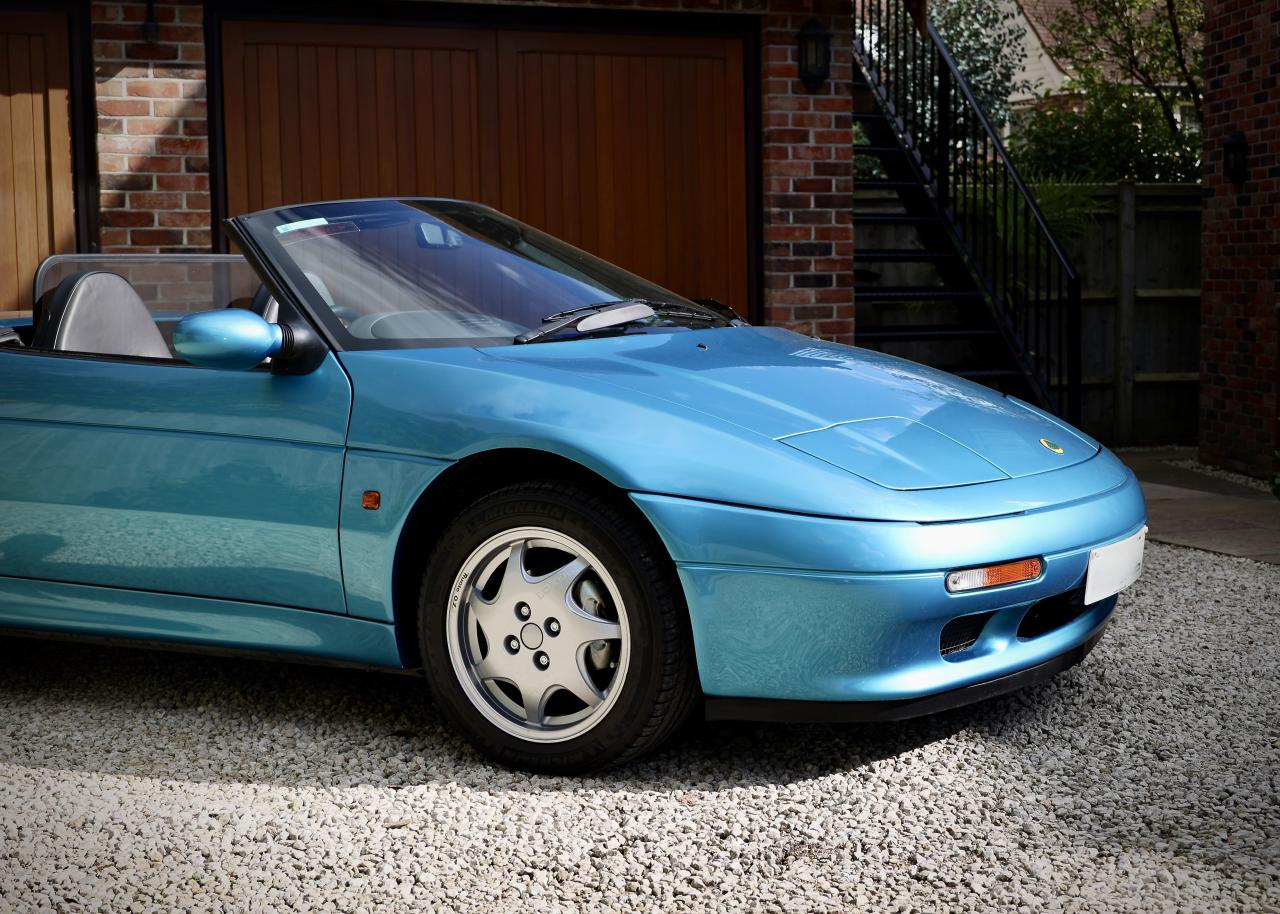 1993 Lotus Elan