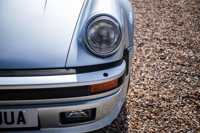 1989 Porsche 911 930 TURBO LE