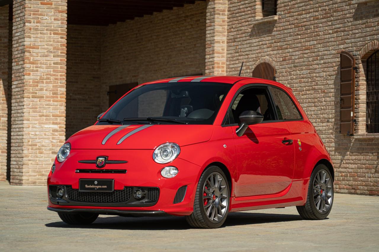 2010 Abarth 695 TRIBUTO FERRARI