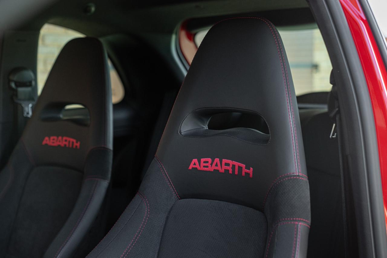 2010 Abarth 695 TRIBUTO FERRARI