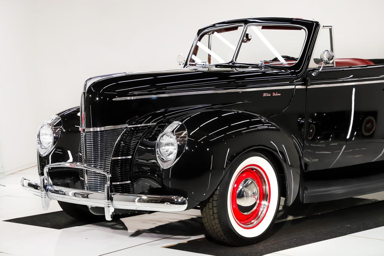 1940 Ford Deluxe