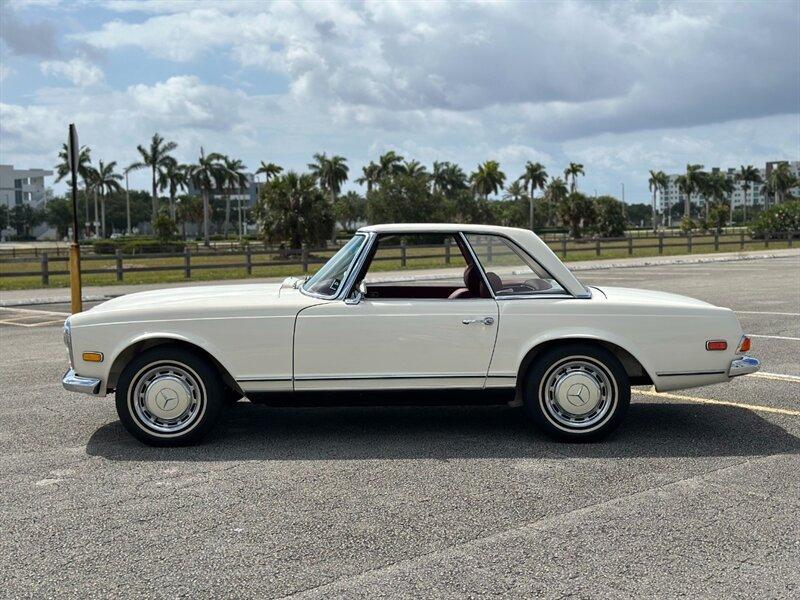 1968 Mercedes - Benz 200-Series