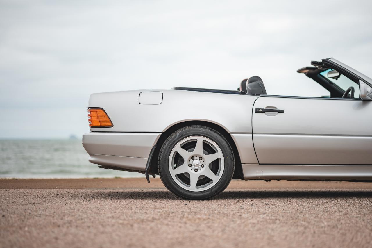 1995 Mercedes - Benz 320SL Mille Miglia Special Edition