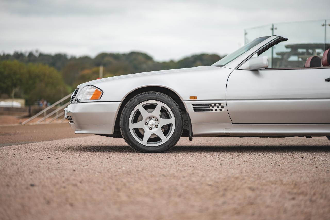 1995 Mercedes - Benz 320SL Mille Miglia Special Edition