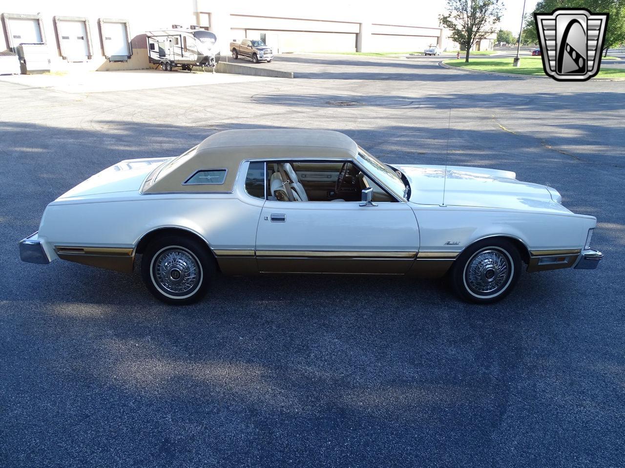 1974 Ford Thunderbird