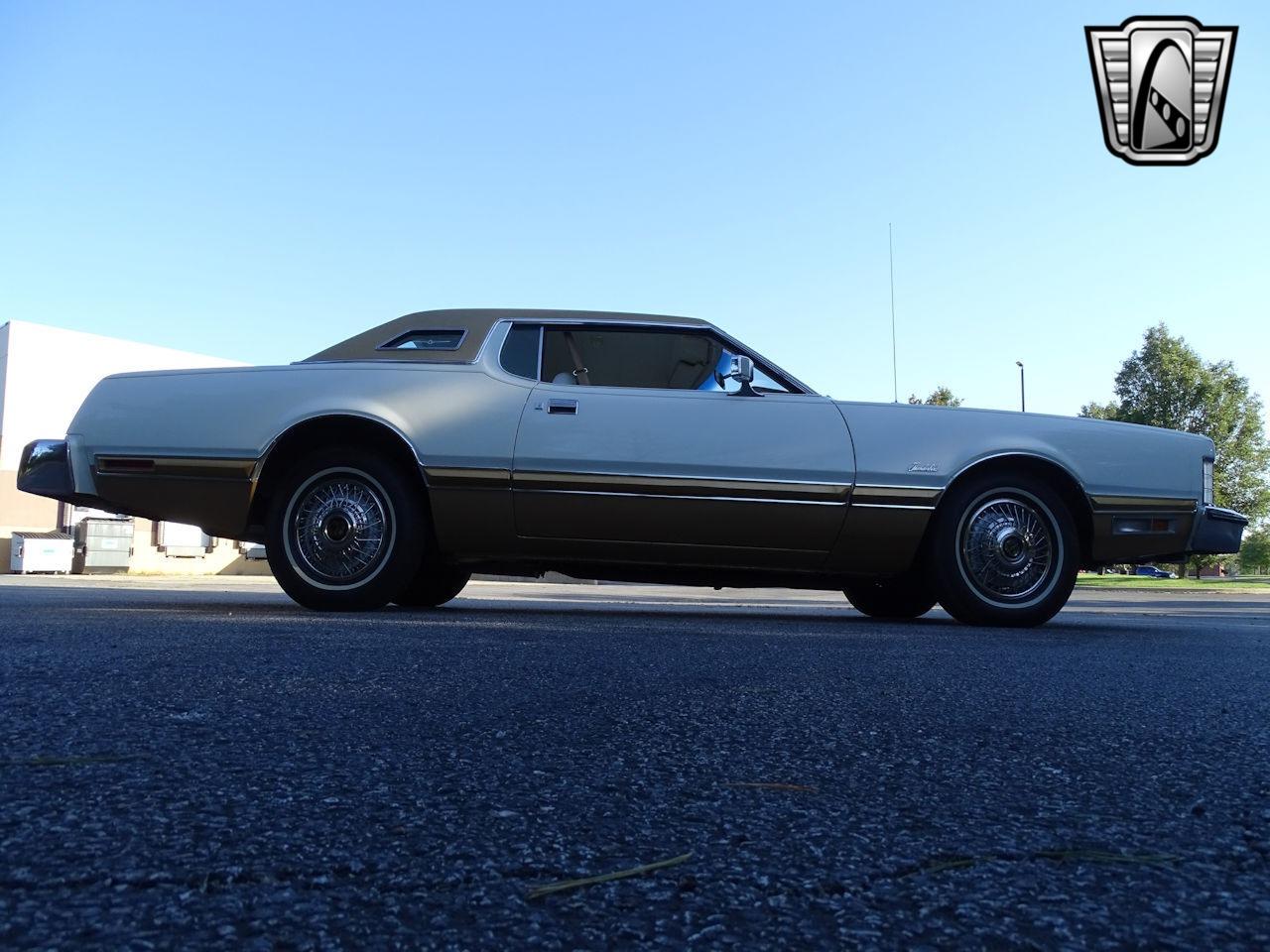 1974 Ford Thunderbird