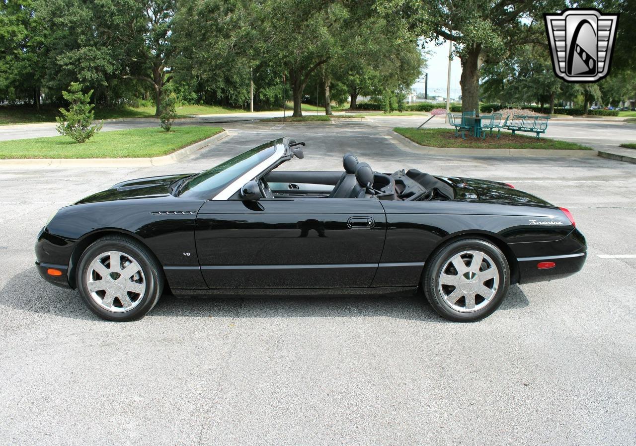 2003 Ford Thunderbird