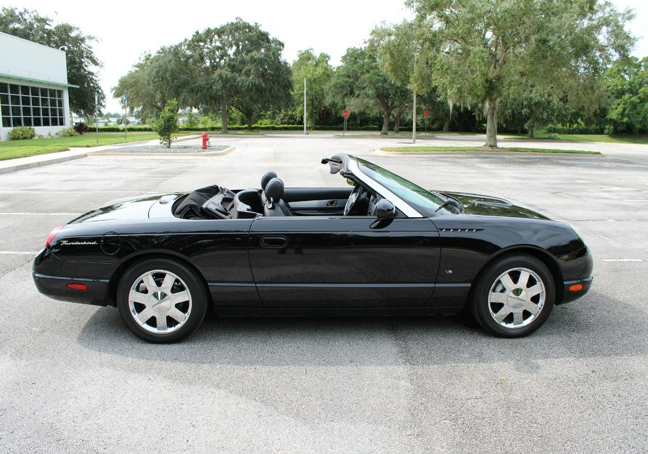 2003 Ford Thunderbird