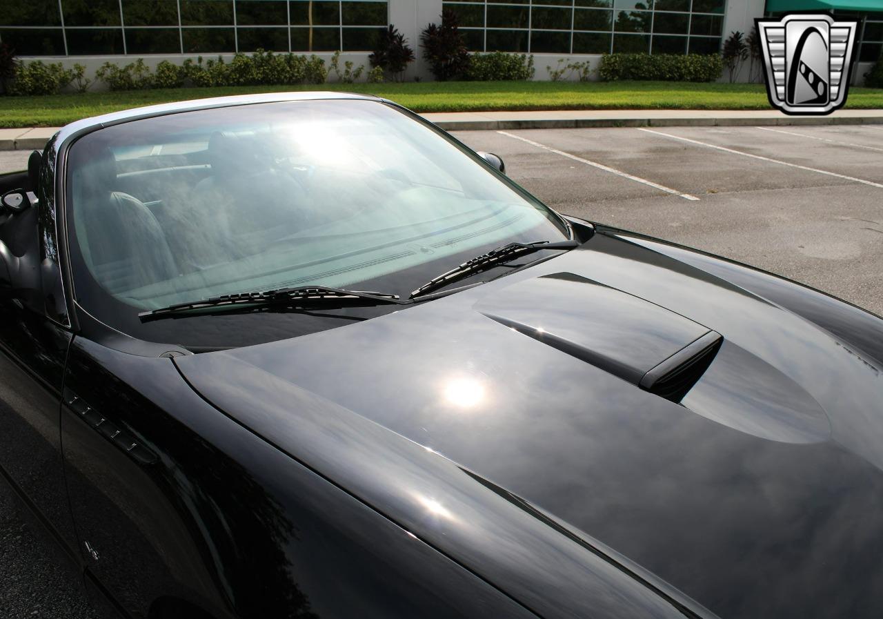 2003 Ford Thunderbird