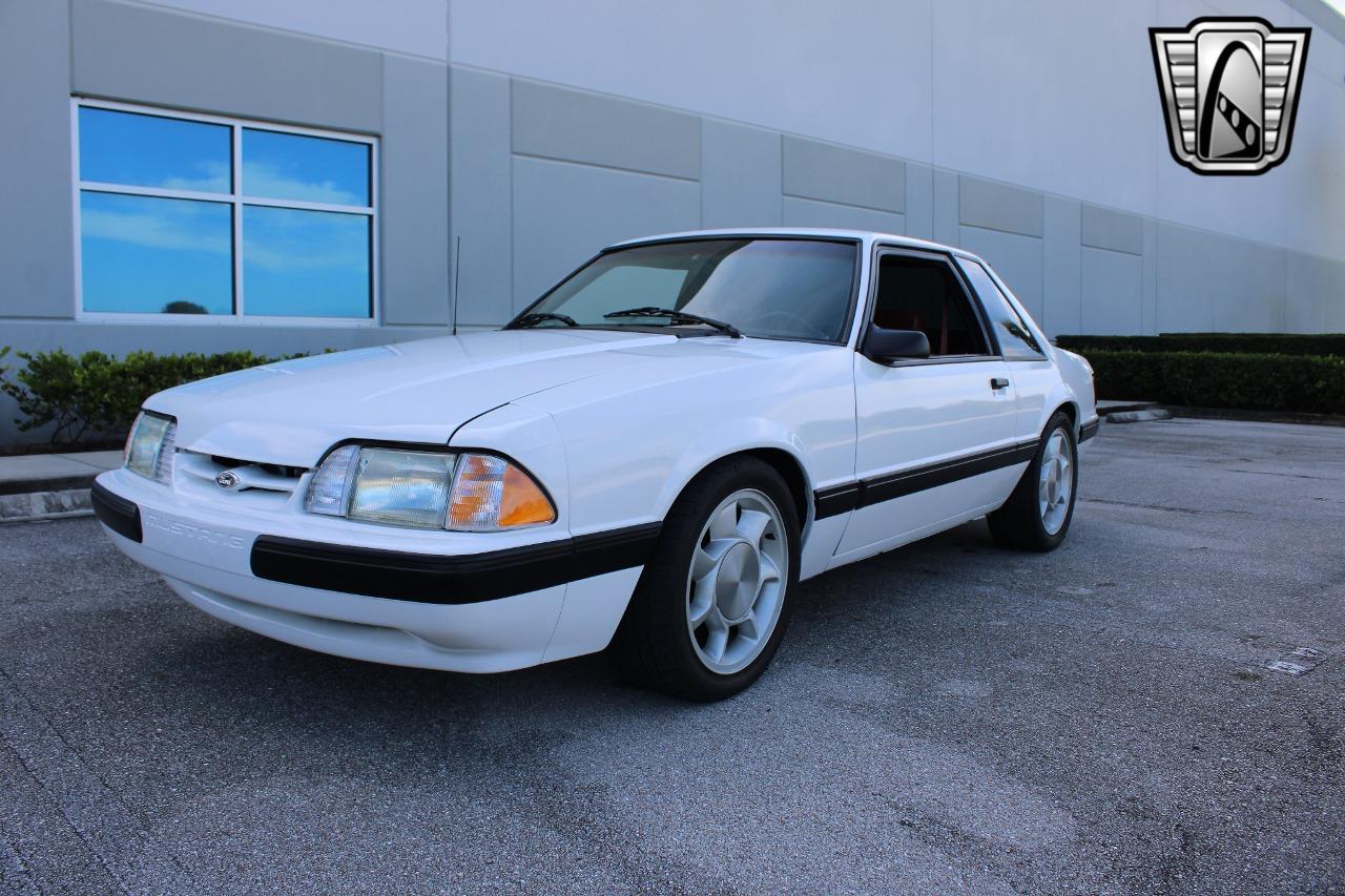 1991 Ford Mustang