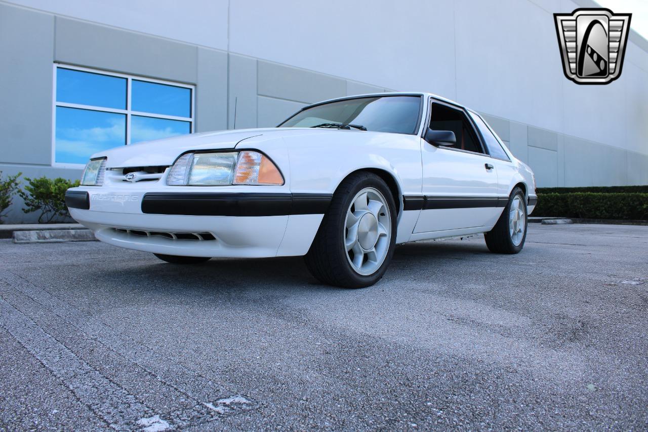 1991 Ford Mustang