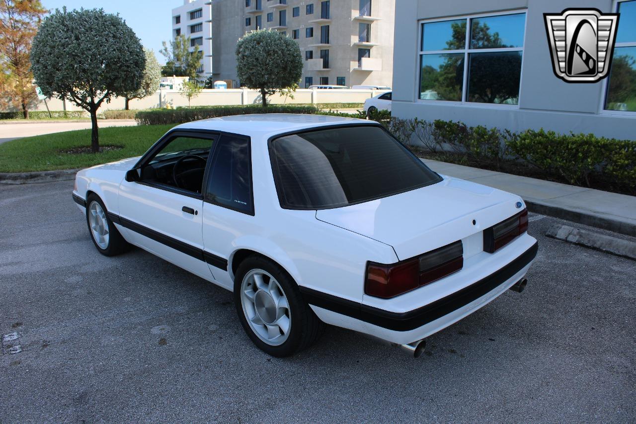 1991 Ford Mustang