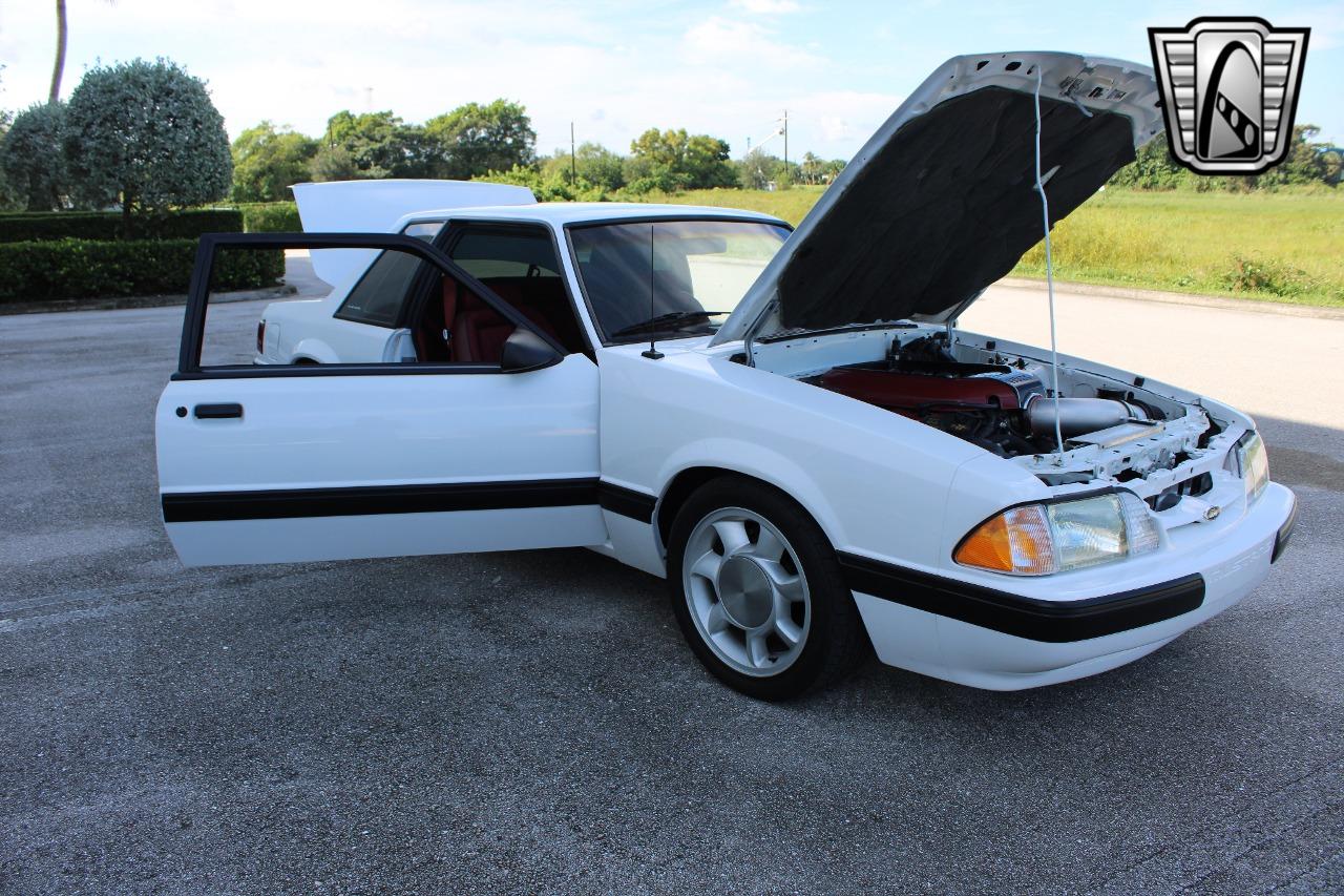 1991 Ford Mustang