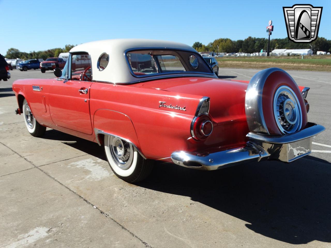 1956 Ford Thunderbird