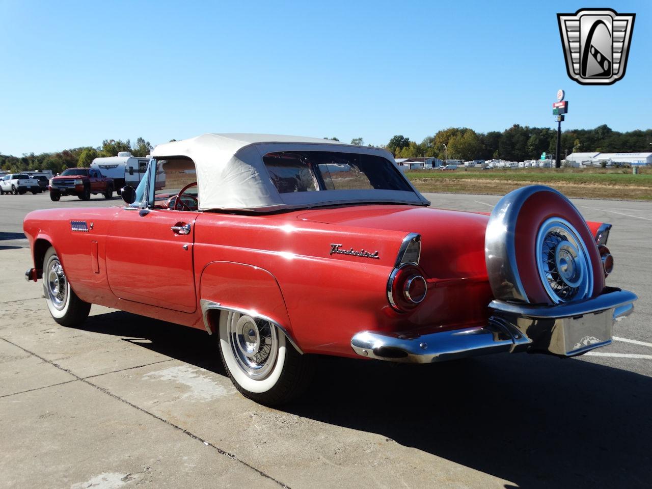 1956 Ford Thunderbird