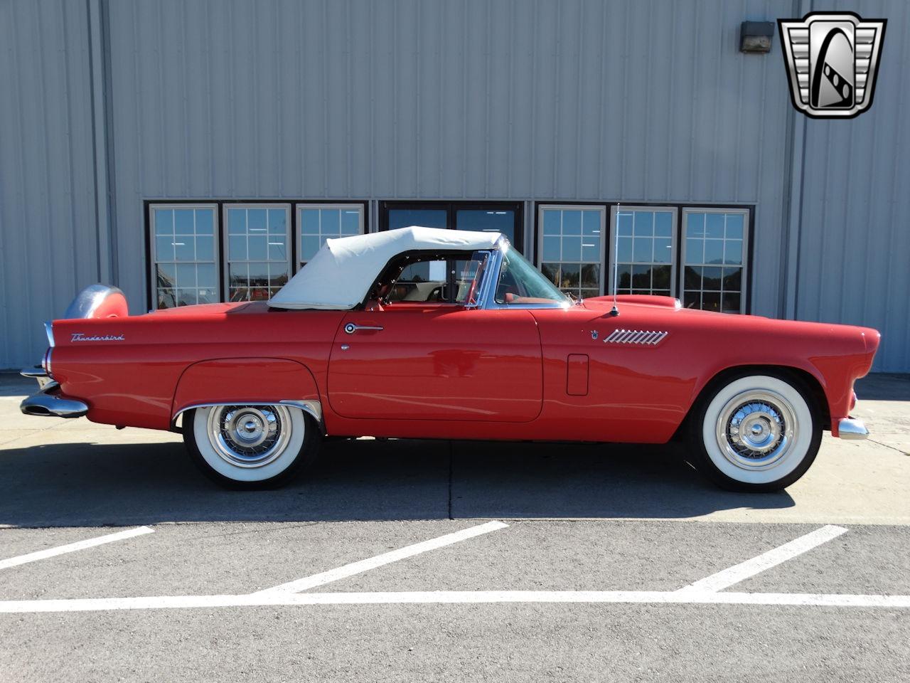 1956 Ford Thunderbird