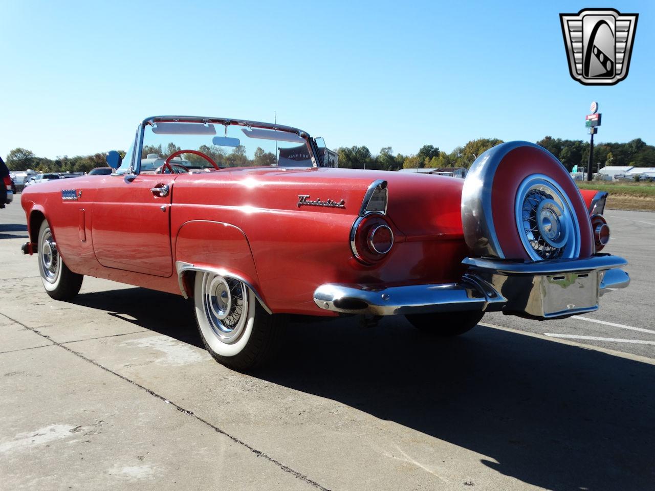 1956 Ford Thunderbird