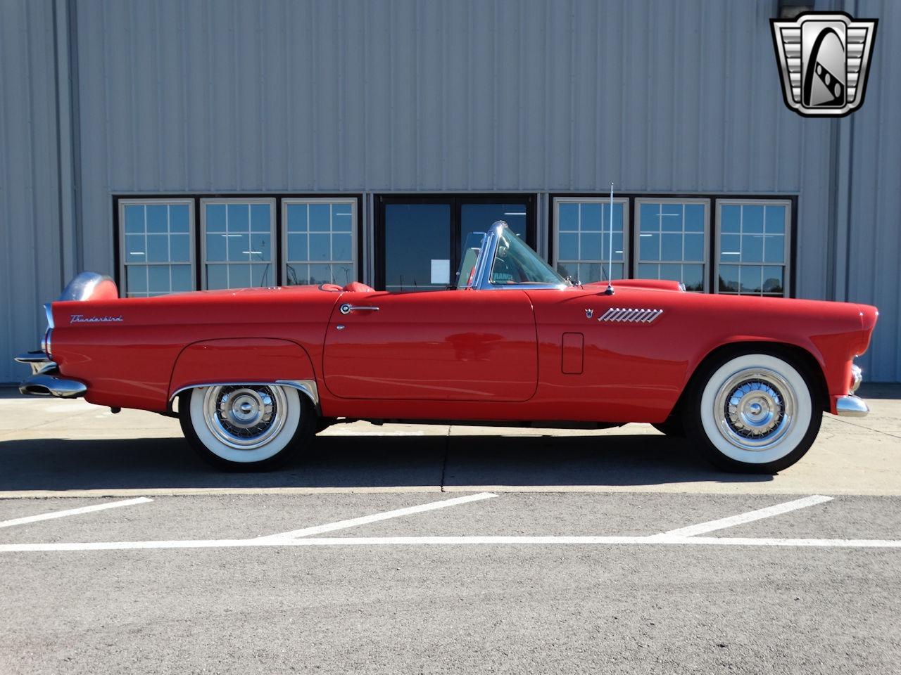 1956 Ford Thunderbird